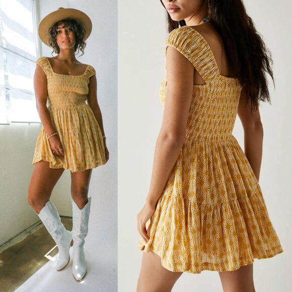 Free People - Sweet Annie Smocked Minidress Sleeveless | Large | Yellow - Picture 1 of 10